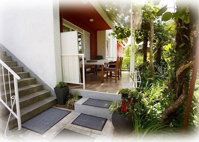 Апартаменти Josipa *